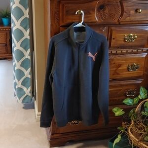 Men's Gray  Puma Jacket size Large Style # 592230